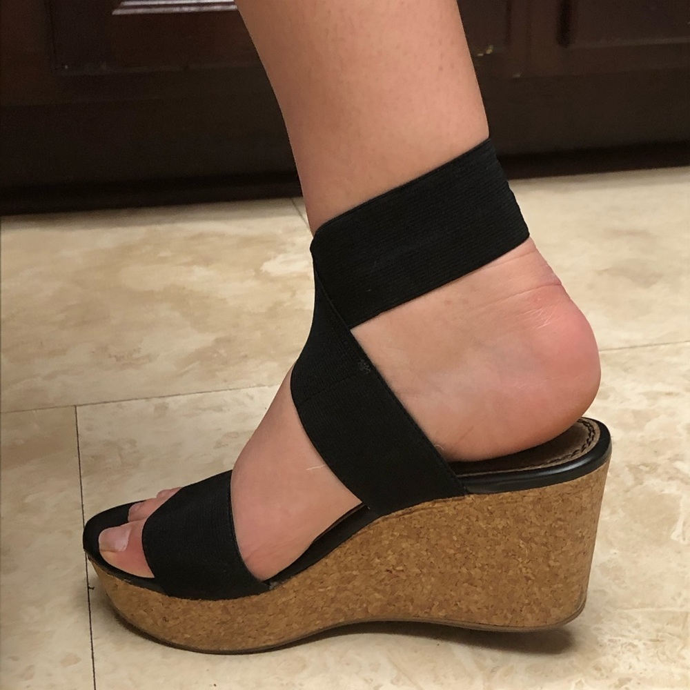 Splendid Geena black wedges